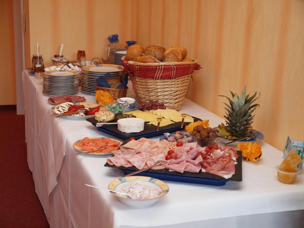 Altes Doktorhaus - Hotel Garni Вилинген Екстериор снимка